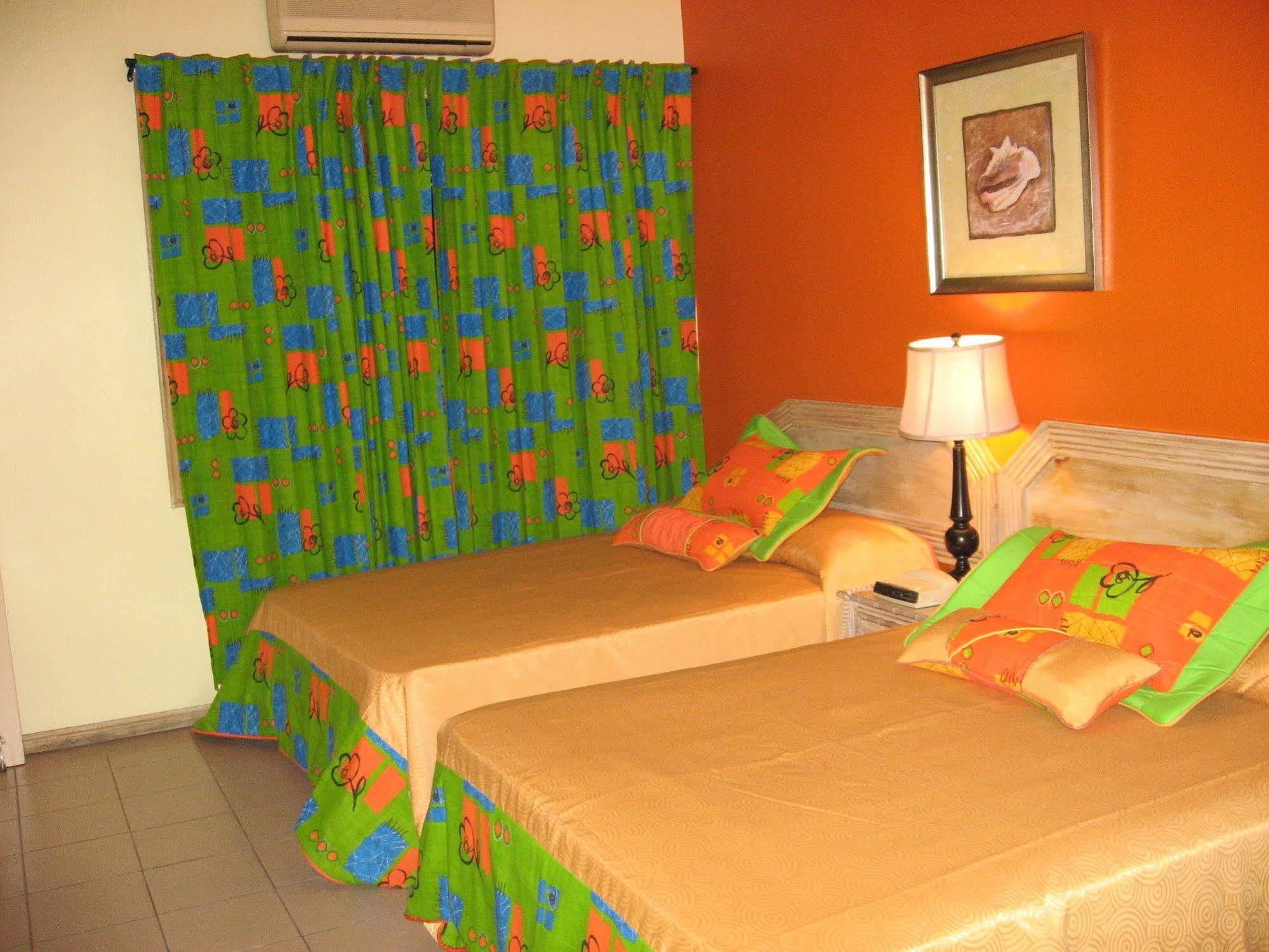 Enchanted Waters Tobago Buccoo 外观 照片